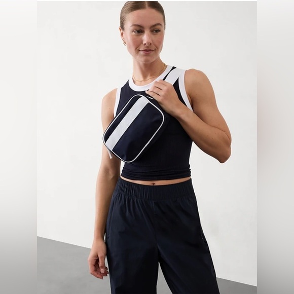 Athleta Large All About Canvas Belt Bag - Picture 3 of 7